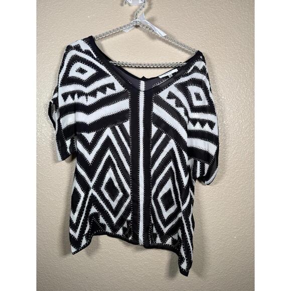 Milly Silk Blouse black n white geometric short sleeve v neck lightweight Sz 2 - Picture 1 of 8